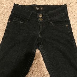 Grayish-black skinny jeans